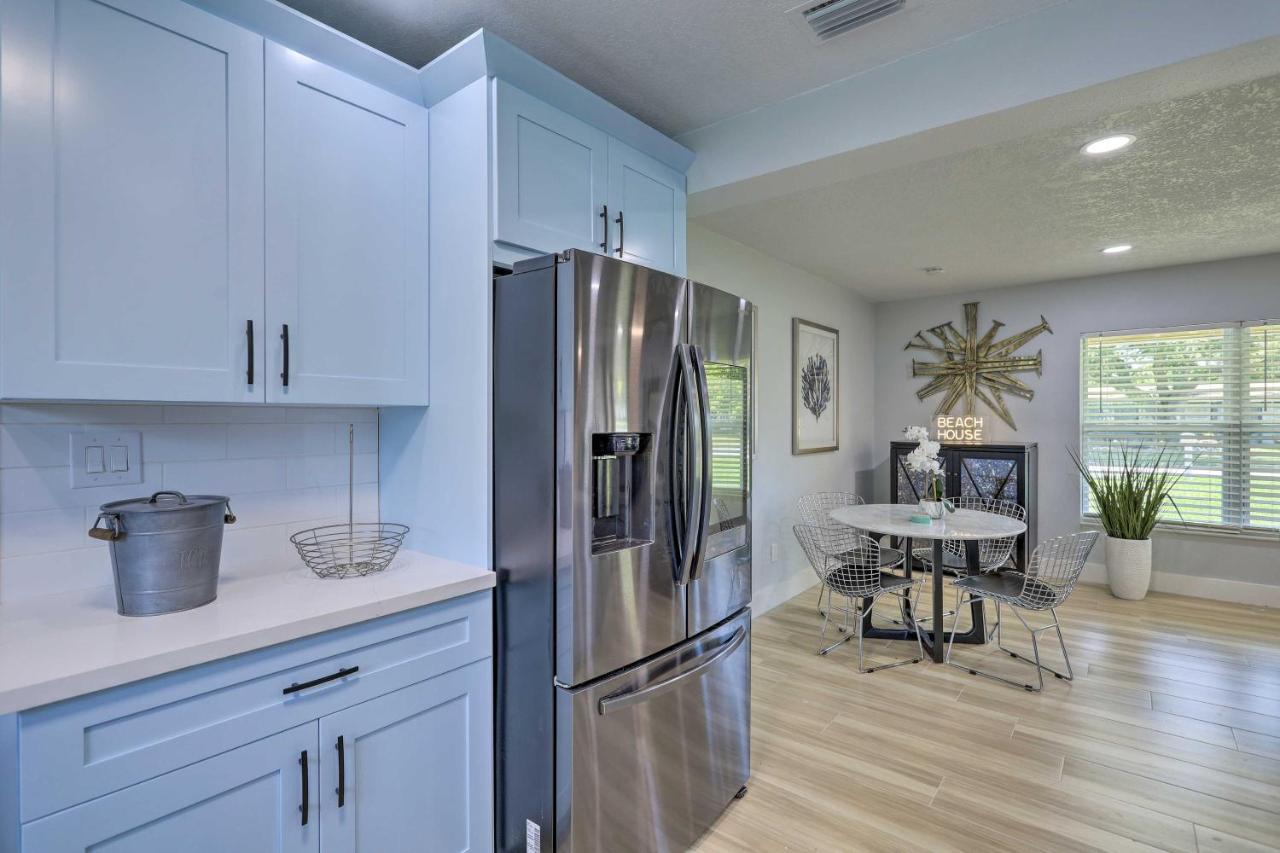 House With Outdoor Kitchen, Walk To Coast * Cocoa Beach