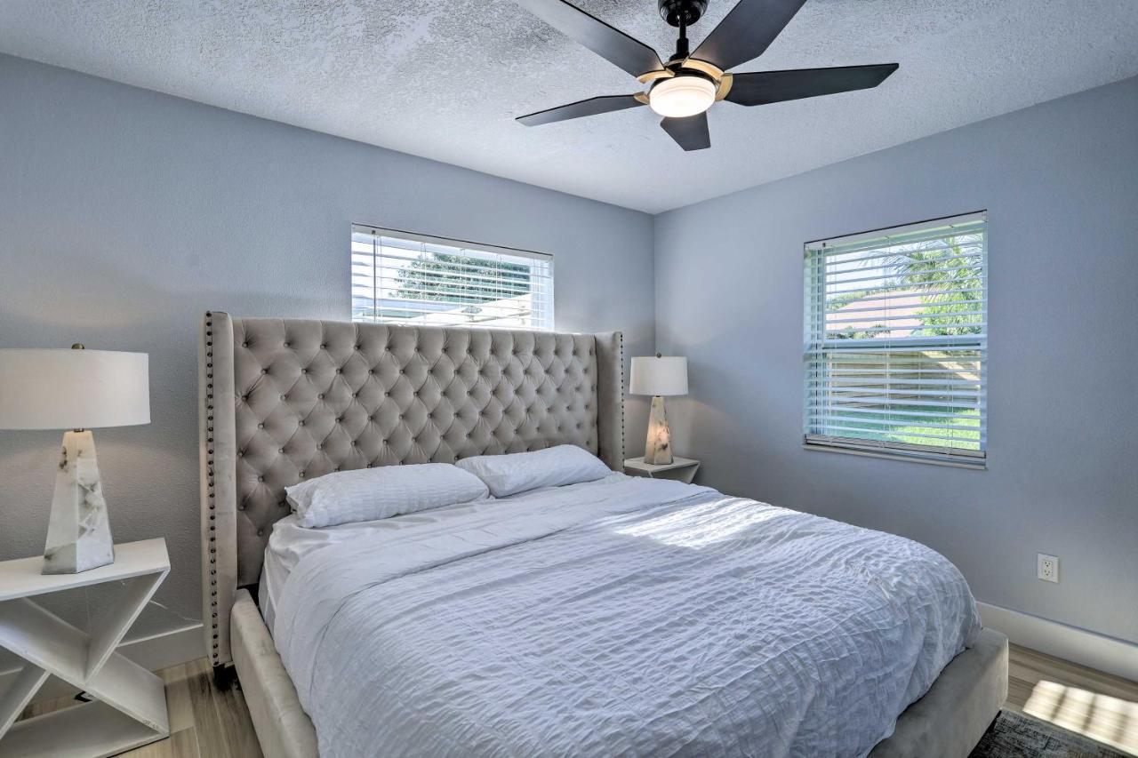 Hébergement de vacances House With Outdoor Kitchen, Walk To Coast Cocoa Beach