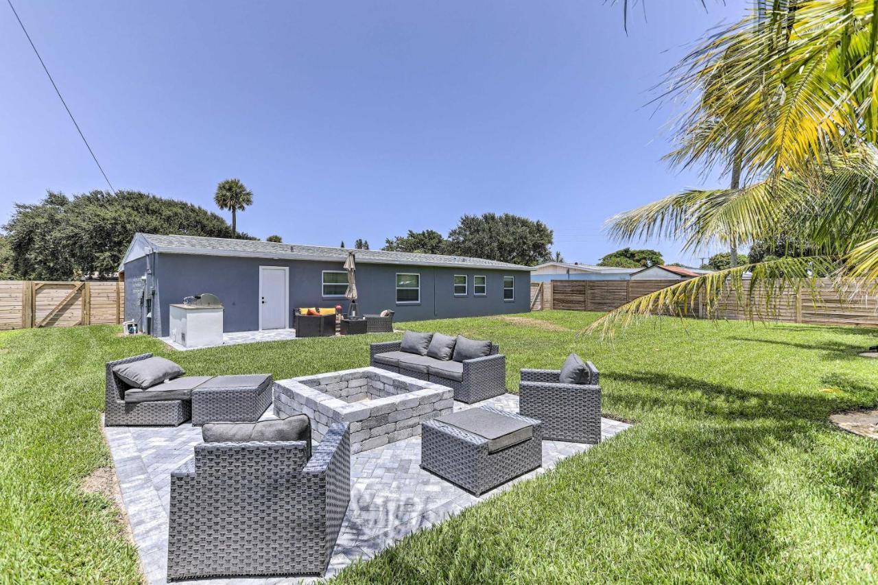 House With Outdoor Kitchen, Walk To Coast Hébergement de vacances