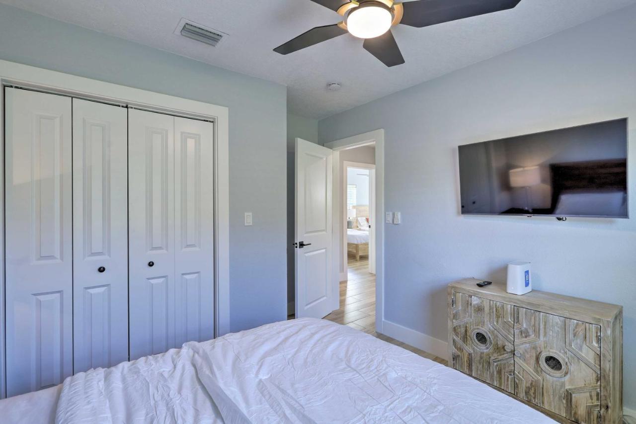 House With Outdoor Kitchen, Walk To Coast Hébergement de vacances Cocoa Beach