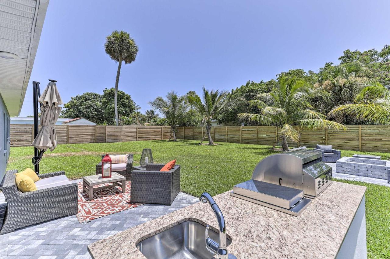 House With Outdoor Kitchen, Walk To Coast Hébergement de vacances Cocoa Beach